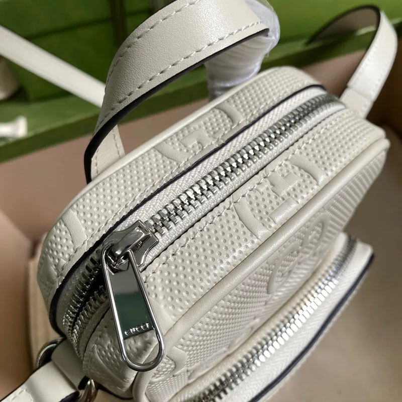 Gucci   Luxury Bags  1000