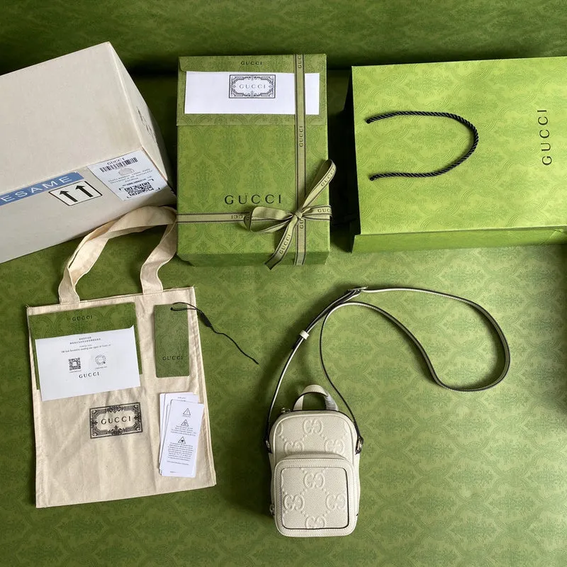 Gucci   Luxury Bags  1000