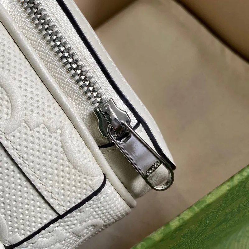 Gucci   Luxury Bags  1000
