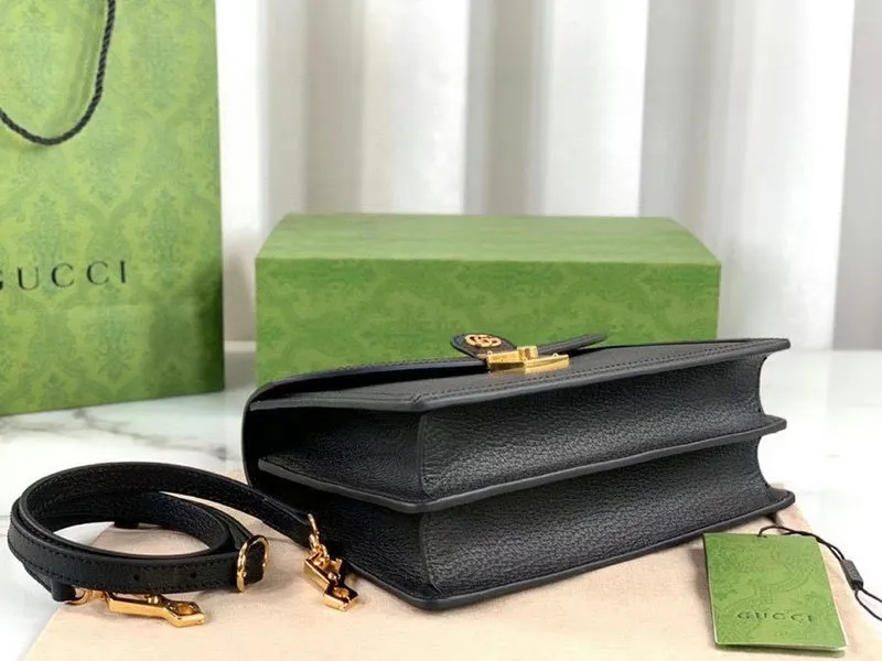 Gucci   Luxury Bags  1009