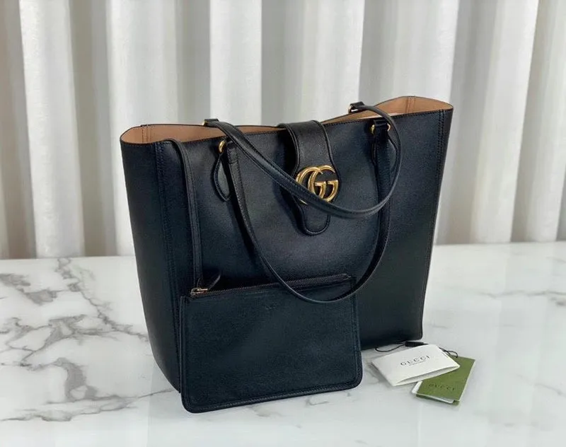 Gucci   Luxury Bags  1011