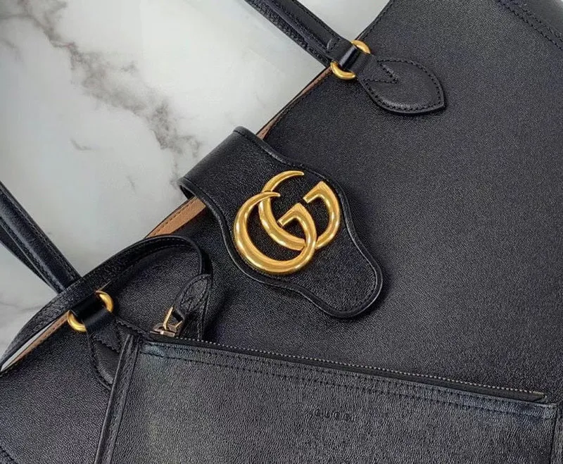 Gucci   Luxury Bags  1011
