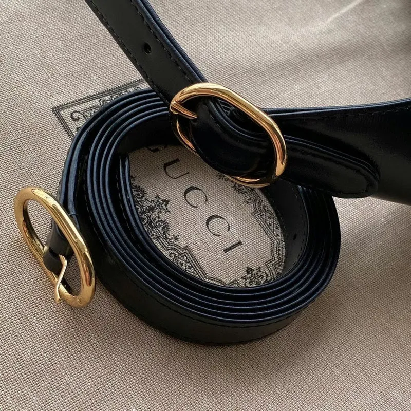 Gucci   Luxury Bags  1049