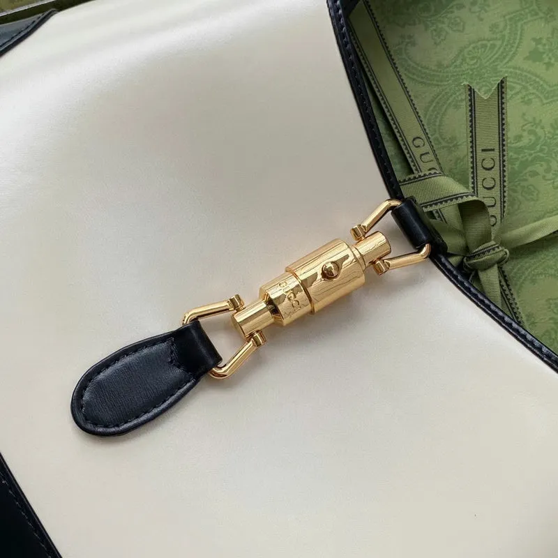 Gucci   Luxury Bags  1049