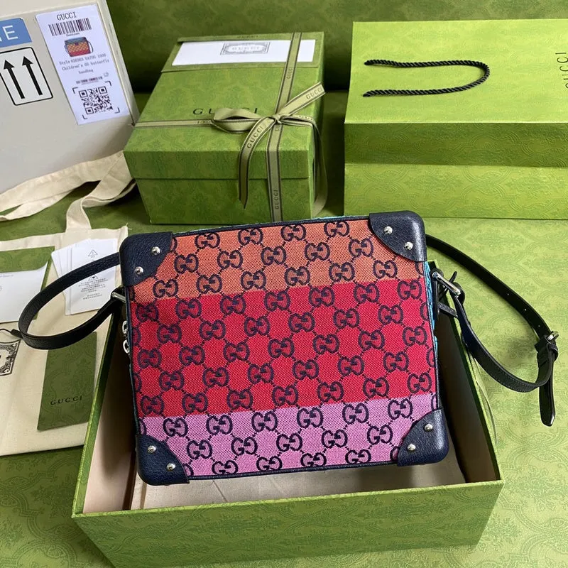 Gucci   Luxury Bags  1059
