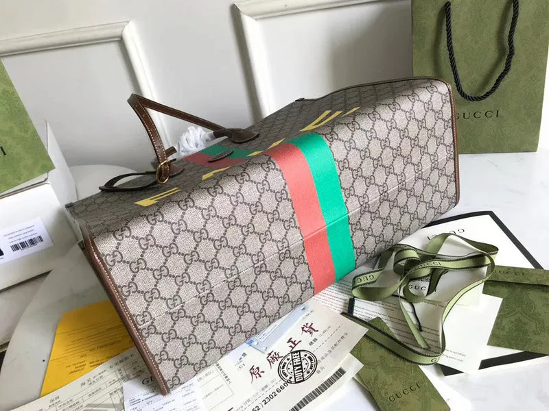 Gucci   Luxury Bags  1065