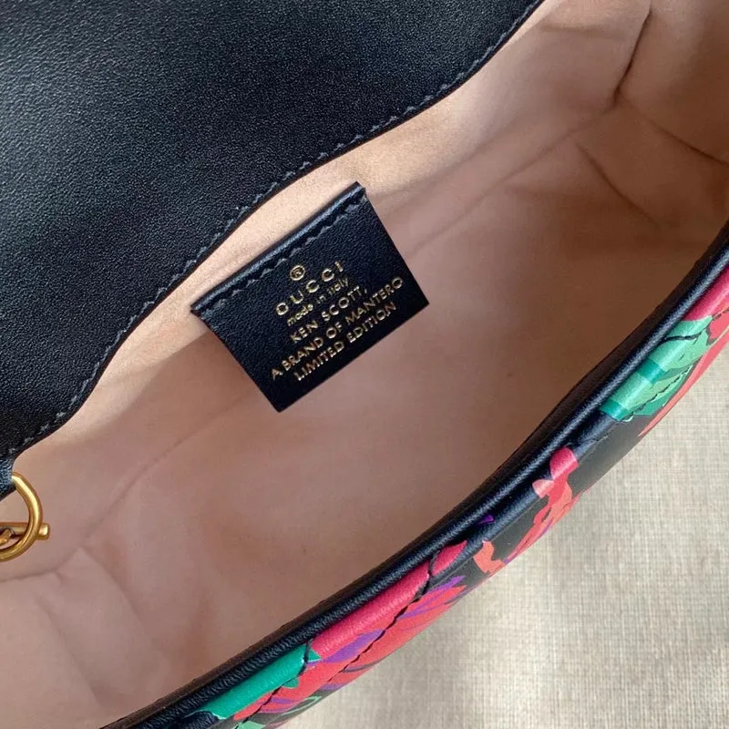 Gucci   Luxury Bags  1137