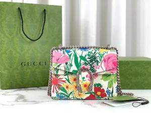 Gucci   Luxury Bags  1250