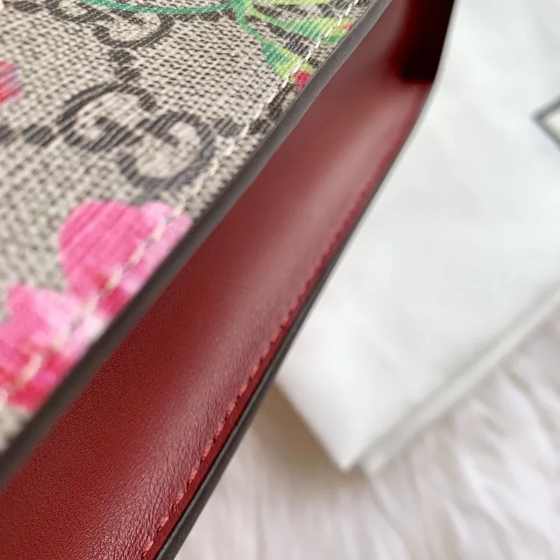 Gucci   Luxury Bags  1282