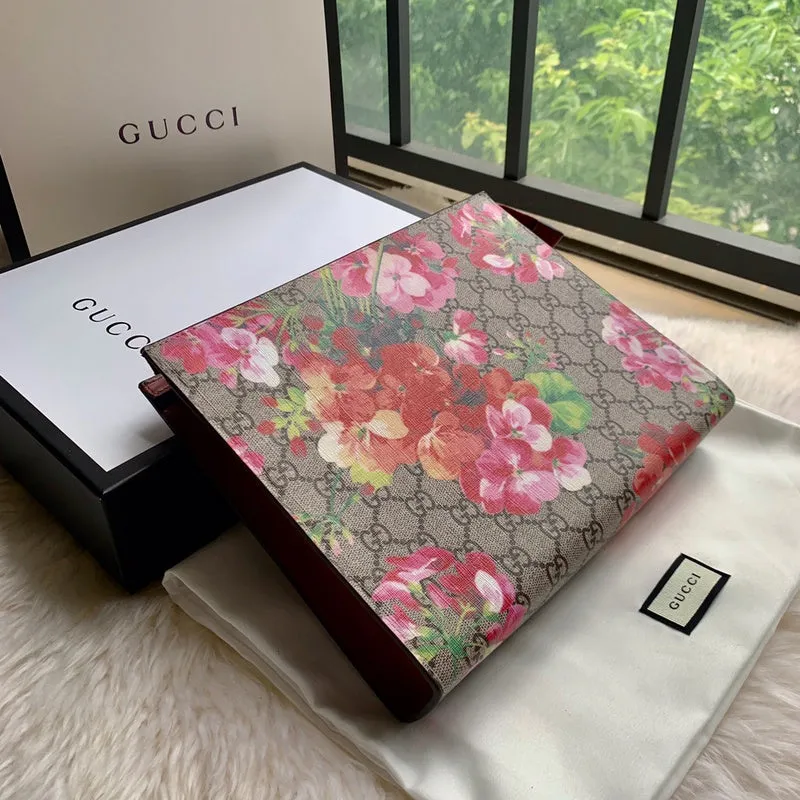 Gucci   Luxury Bags  1282