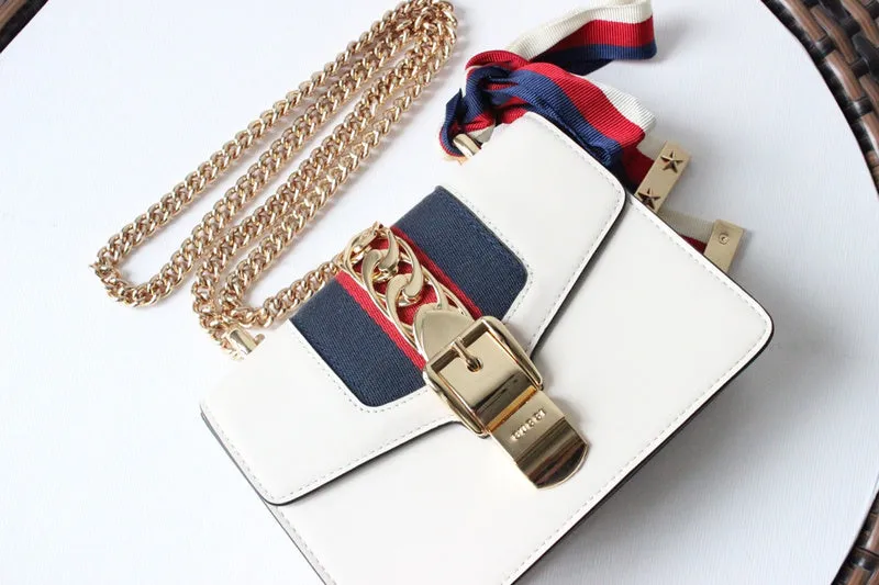 Gucci   Luxury Bags  1302