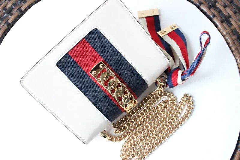 Gucci   Luxury Bags  1302