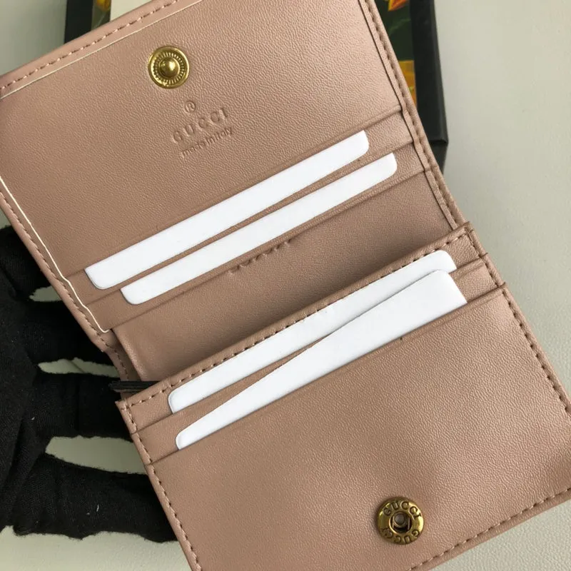 Gucci   Luxury Bags  1337