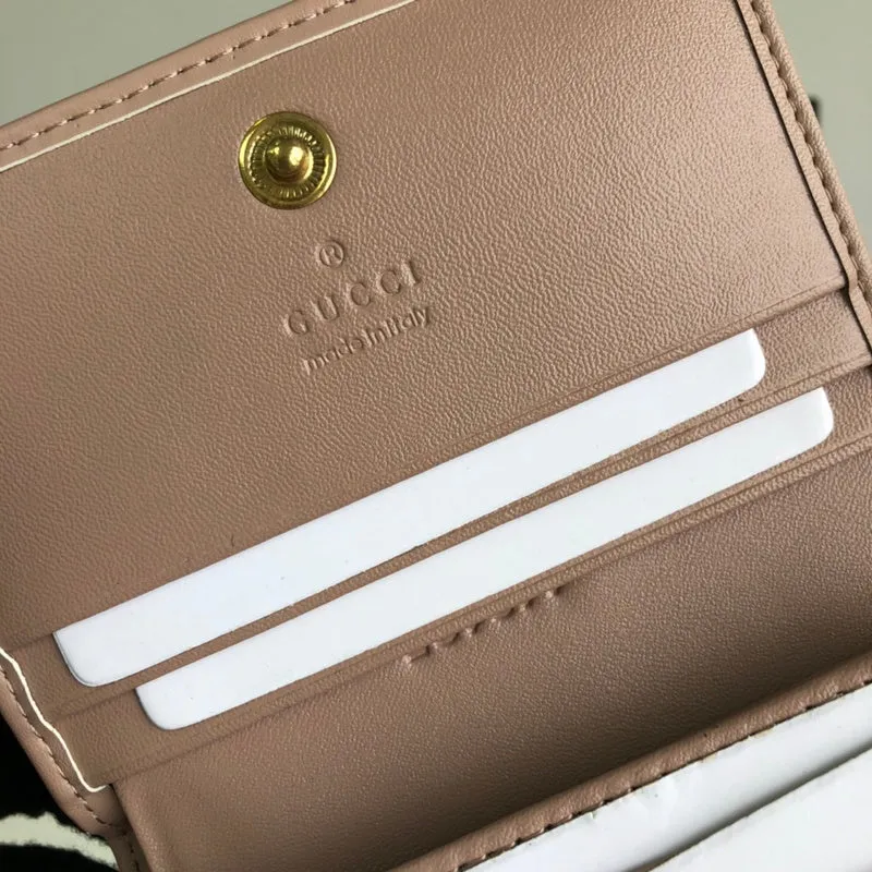 Gucci   Luxury Bags  1337