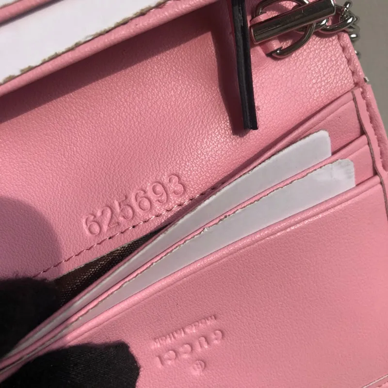 Gucci   Luxury Bags  1373