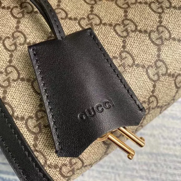 Gucci   Luxury Bags  1385