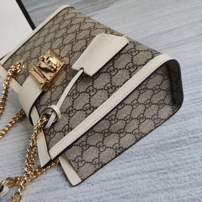 Gucci   Luxury Bags  1386