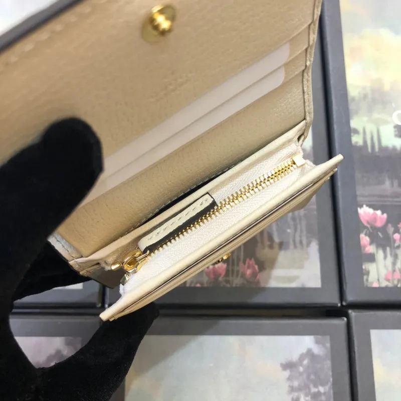 Gucci   Luxury Bags  868