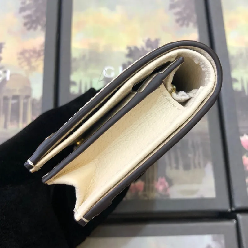 Gucci   Luxury Bags  868