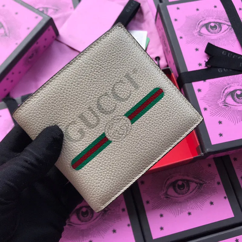 Gucci   Luxury Bags  879
