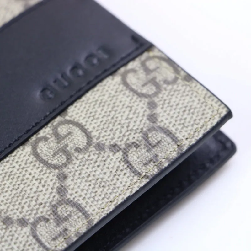 Gucci   Luxury Bags  926