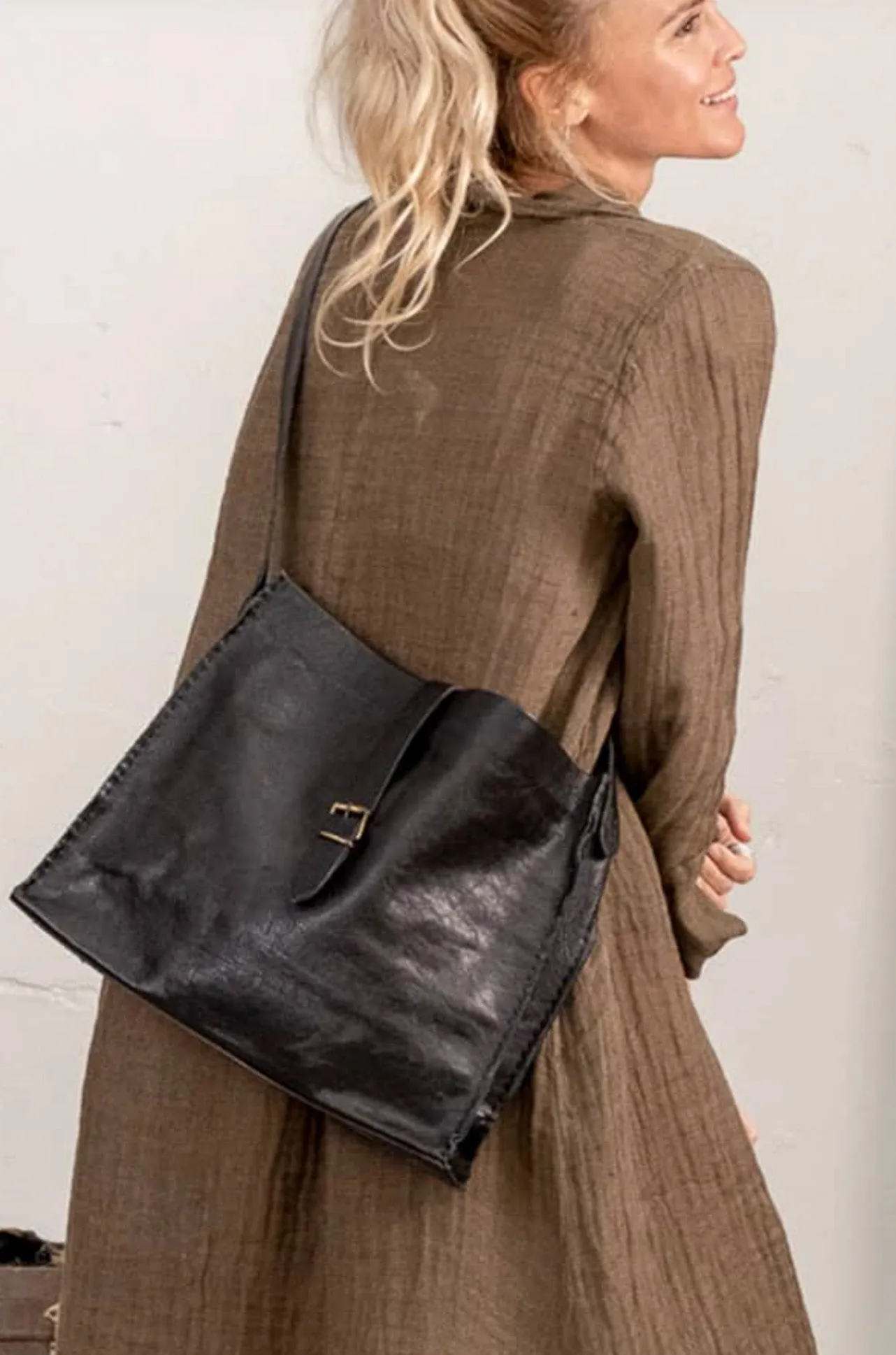 Inkolives - Isarella Bag in Black