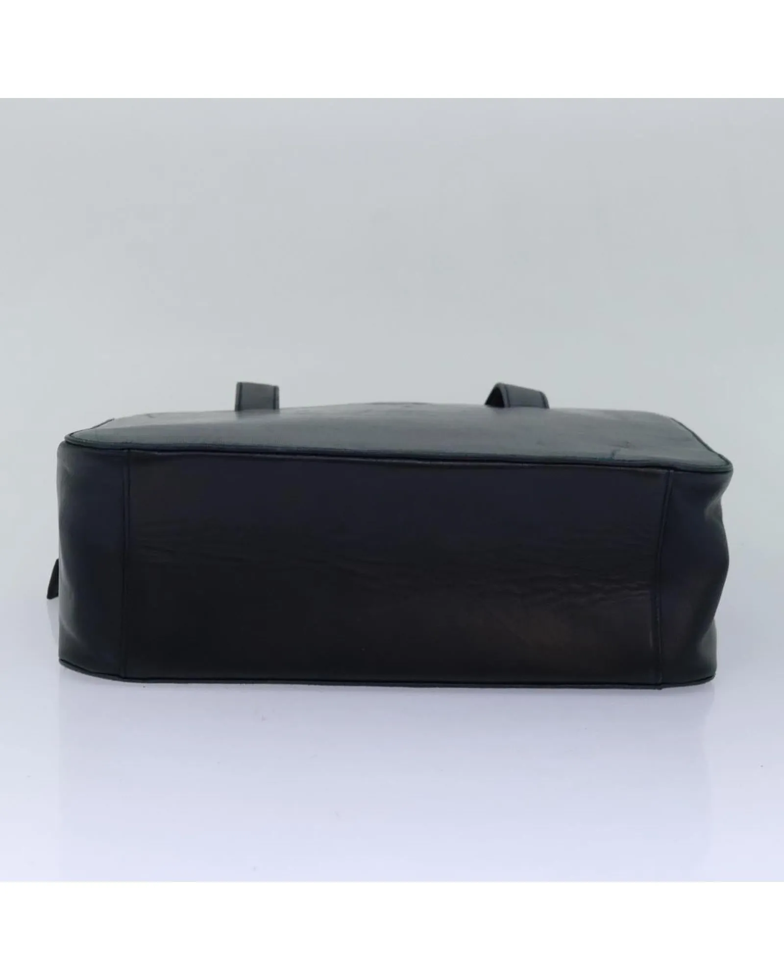 Leather Hand Bag with Authentic Italian Craftsmanship