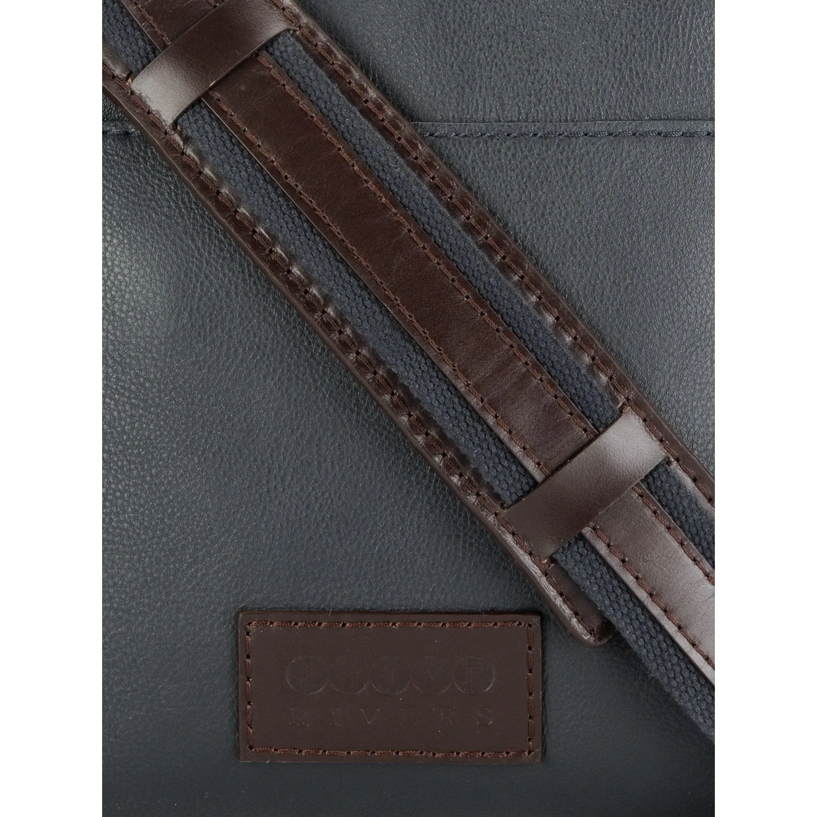 Leather Messenger Bag - PR1132