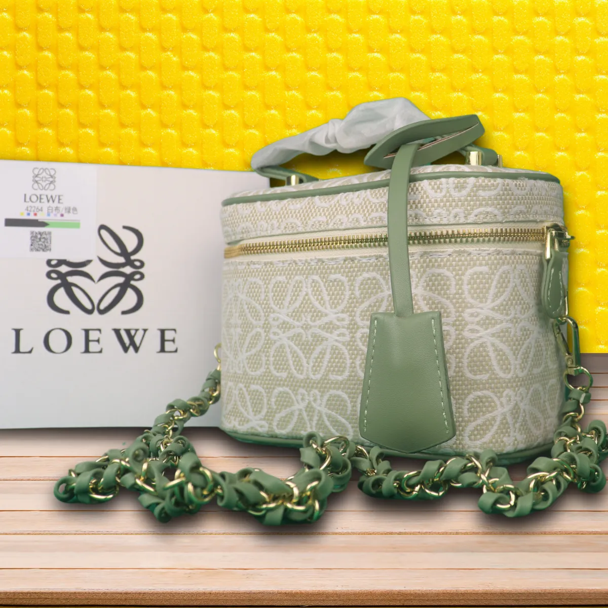 LOEWE |Logo Shoulder Bags-Box with purchase invoice and card included
