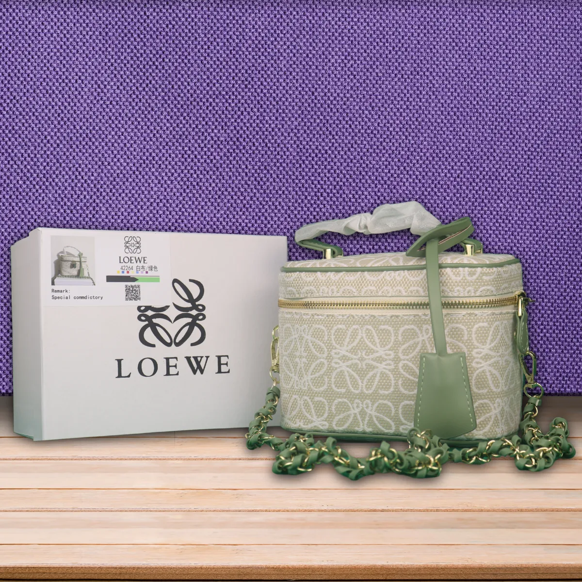 LOEWE |Logo Shoulder Bags-Box with purchase invoice and card included